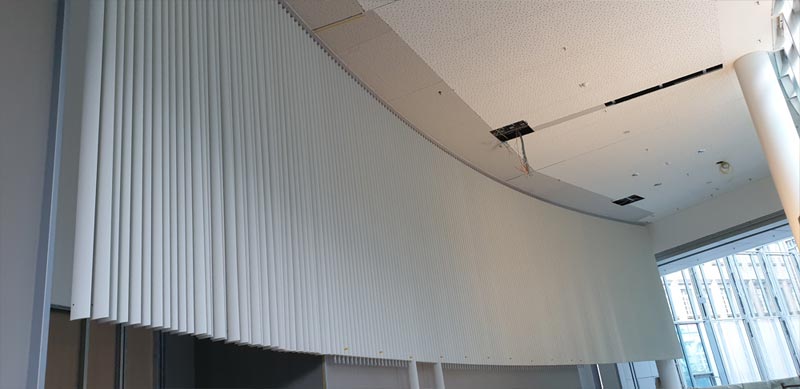 LED Lamellenreihe / Umbau der Skyper Lobby