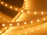 Eco+ 70 LED-Streifen, 2700K warmweiß CRI>90, 1210lm/m, 9.6W/m, 70LEDs/m, 24V Eco+ 70 LED-Streifen, 2700K warmweiß CRI>90, 1210lm/m, 9.6W/m, 70LEDs/m, 24V