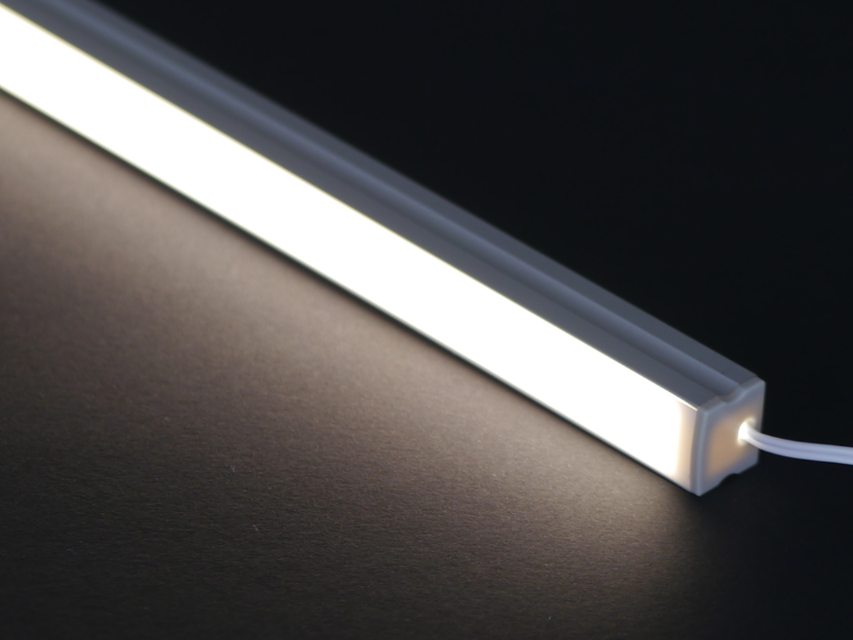 dimmbare XQ LED-Leiste neutralweiß 4000K, 948 Lumen, super hell,  Magnethalterung, Arbeitsleuchte mit 180° Lichtaustritt, Spiegelbeleuchtung,  1m