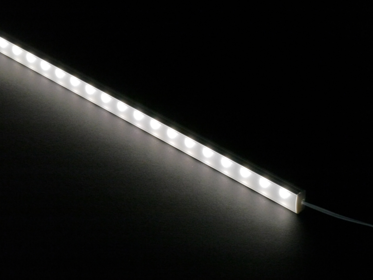 dimmbare XQ® LED-Lichtleiste Fenja neutralweiß 4000K, 75cm, 735 Lumen, mega  hell und stromsparend,z.B. für Regalbeleuchtungen