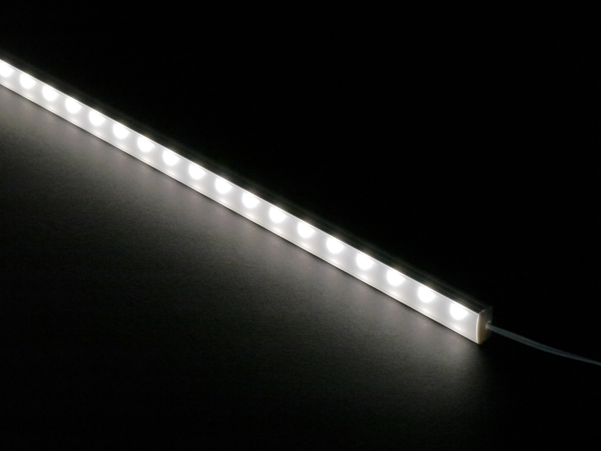 dimmbare XQ® LED-Lichtleiste Fenja neutralweiß 4000K, 75cm, 735