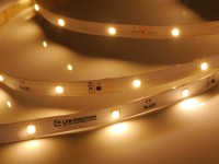 Premium+ Backlight LED-Streifen, 2400K warmweiß, 445lm/m, 3.8W/m, 28LEDs/m, 24V Premium+ Backlight LED-Streifen, 2400K warmweiß, 445lm/m, 3.8W/m, 28LEDs/m, 24V