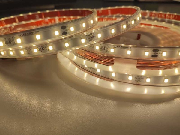 Premium Basicline LED-Streifen, 2700K warmweiß, 972lm/m, 9,6W/m, 70LEDs/m, 24V - 5m Rolle in PVC